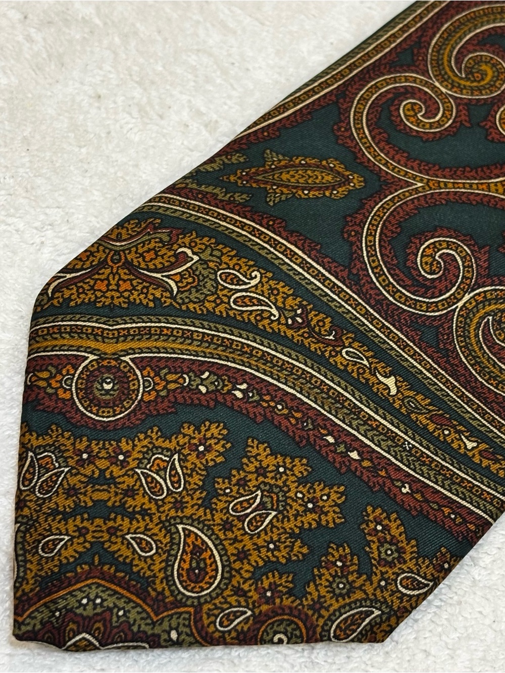 Classic Paisley Green and Gold Men's Tie